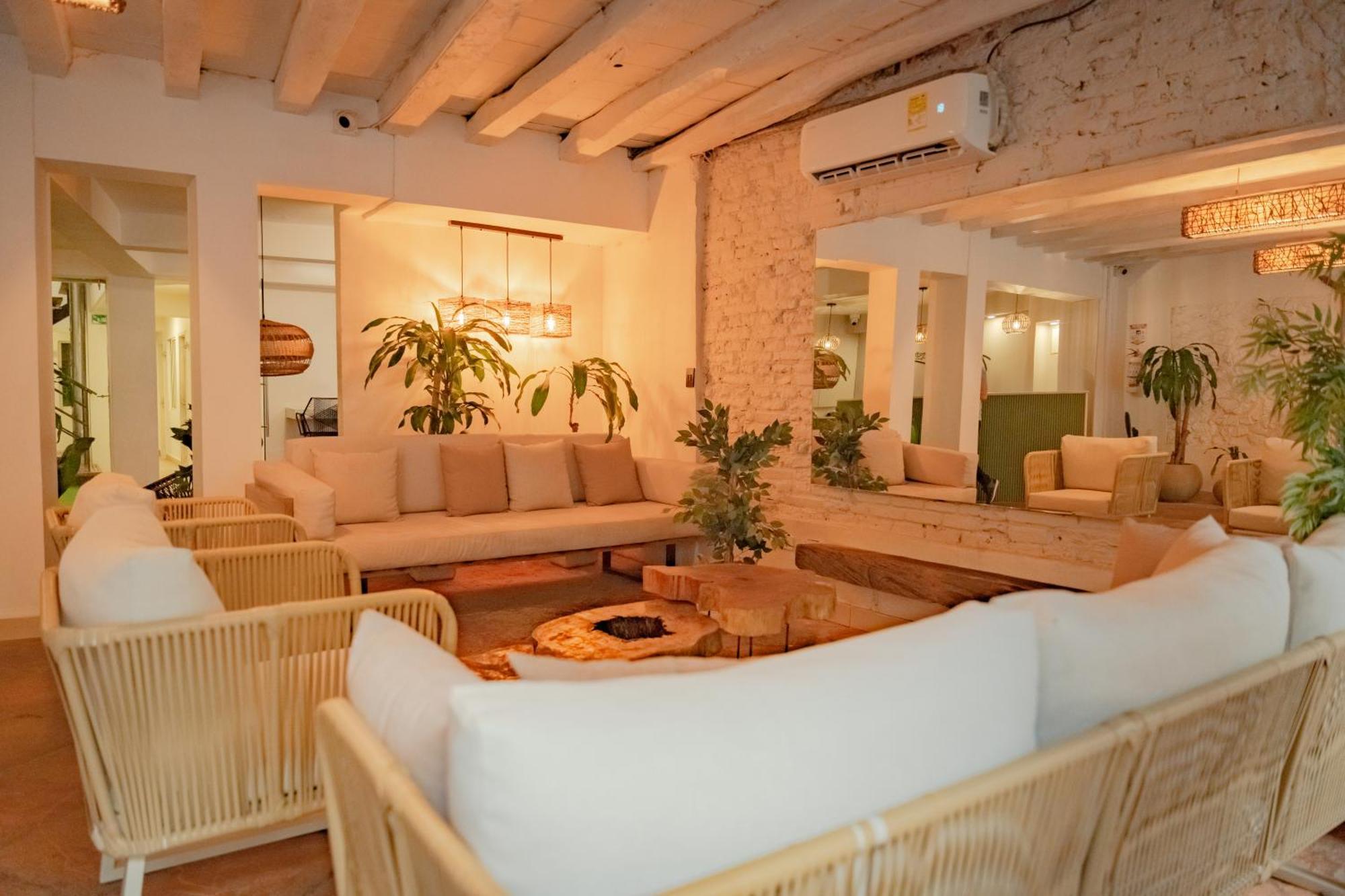 Casa Amanzi By Bernalo Hotel 3*